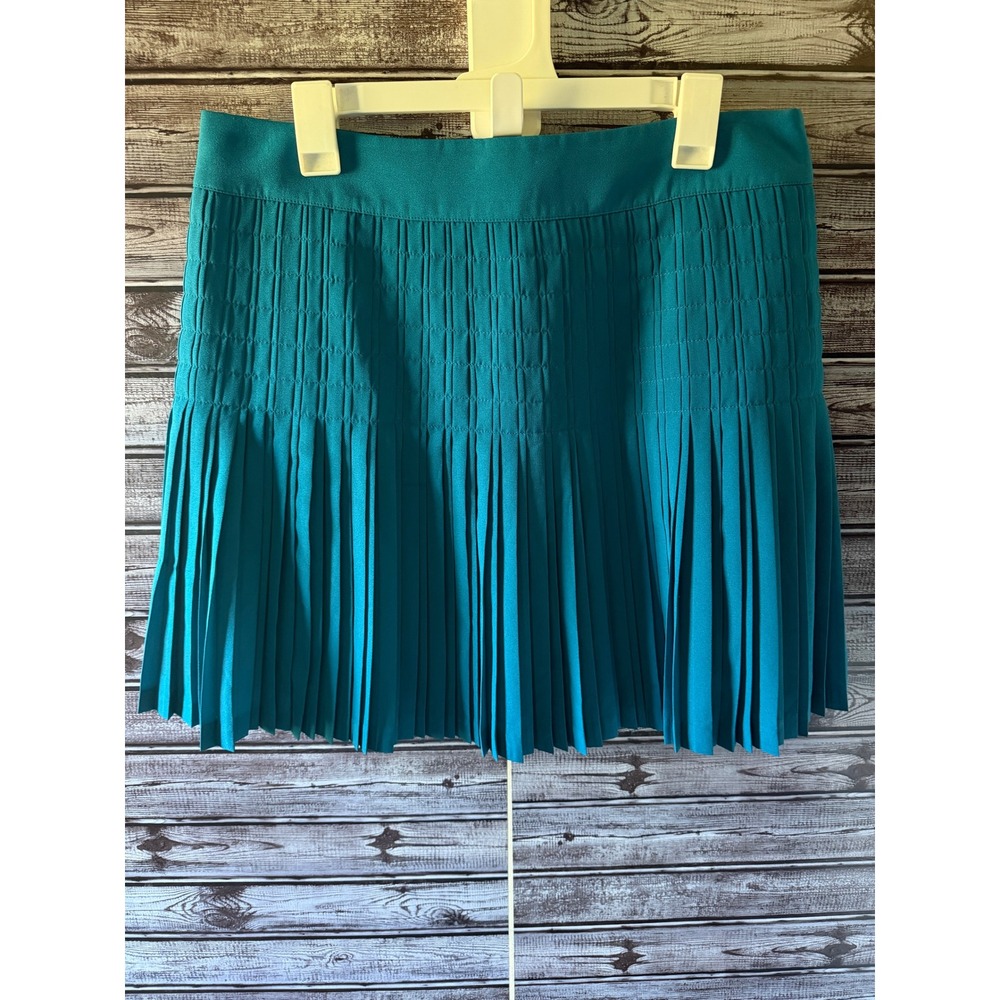 J.Crew Women's Skit Size 12 Teal Blue Pleated Back Zipper Short